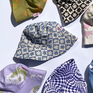 Lisa Says Gah Britt Bucket Hat